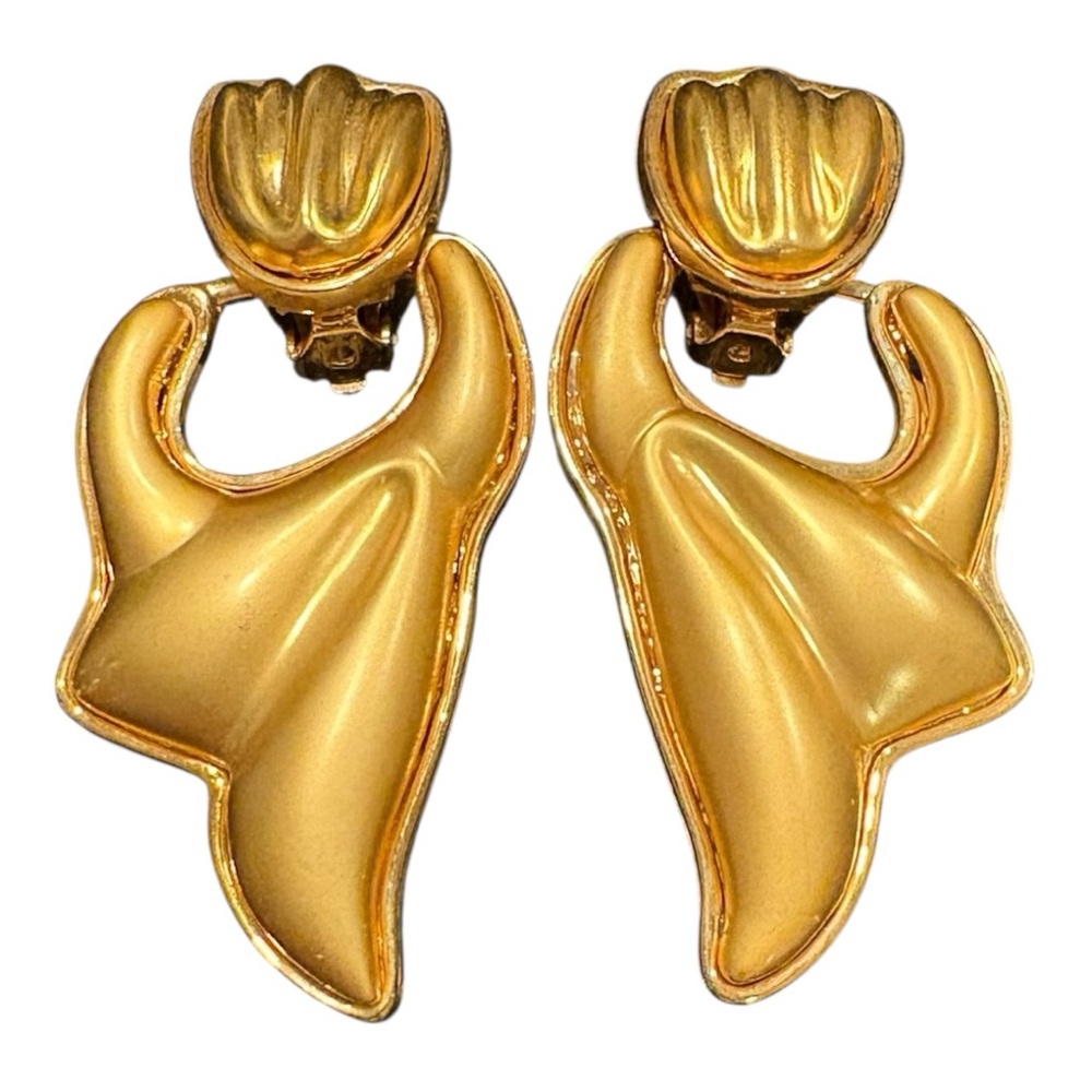 Vintage Abstract Fluid Door-Knocker Gold-Tone Clip-On Earrings JB9
